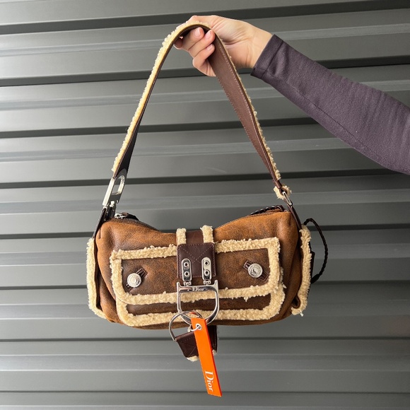 DIOR 05 Vintage Shearling East West Flight Bag - Picture 1 of 12